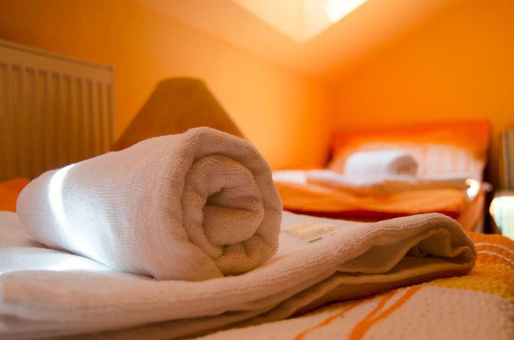 Penzion Vinarna U Hroznu Hotel Veseli nad Moravou Ngoại thất bức ảnh